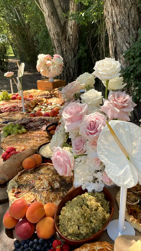 Table dressée élégante réception privée Bouches-du-Rhône